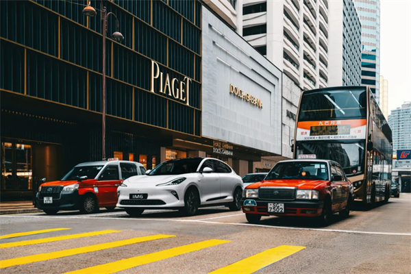 智己汽车重磅登陆香港市场，6系双车同步上市